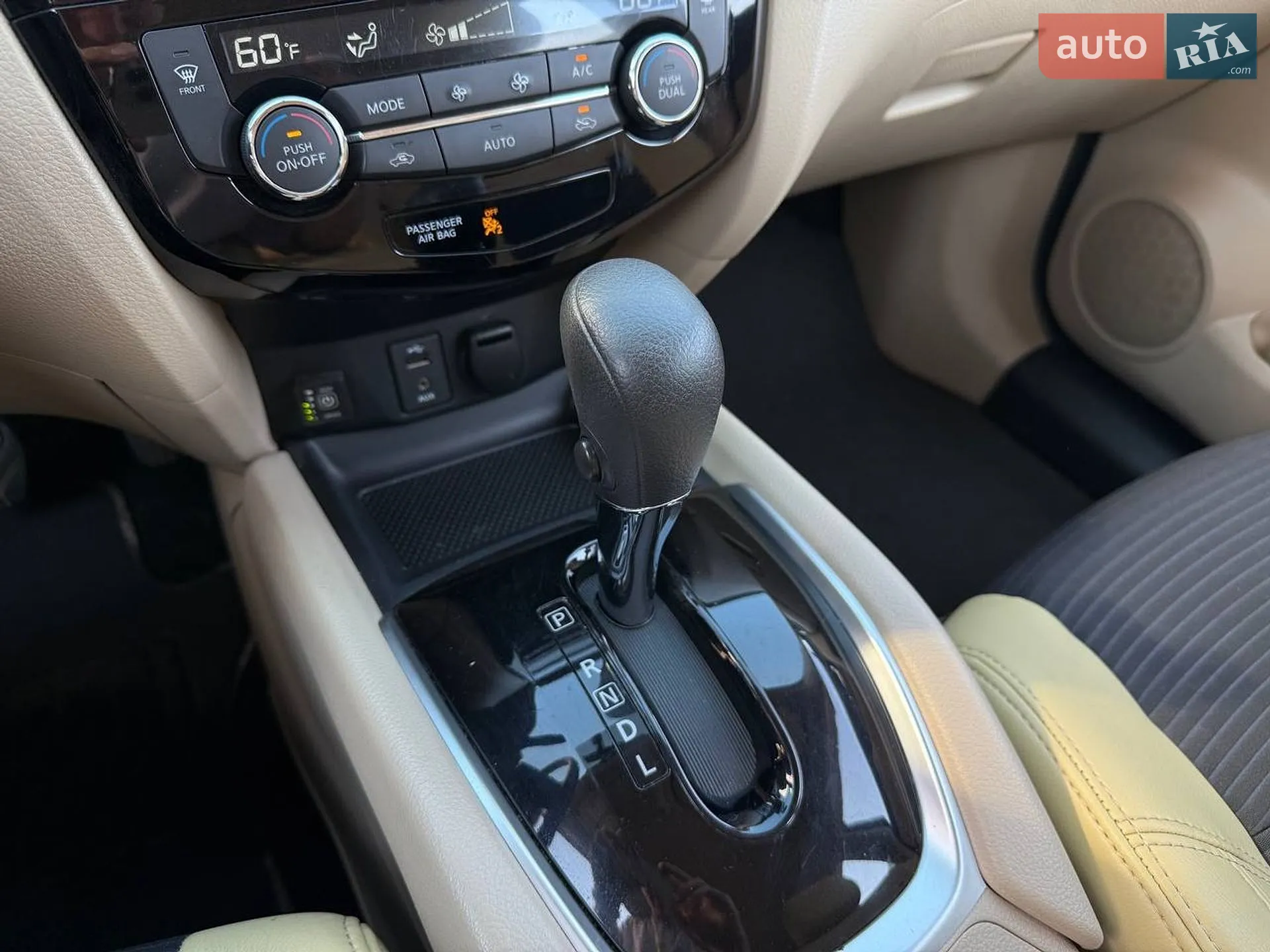 2016 Nissan Rogue - мініатюра 22