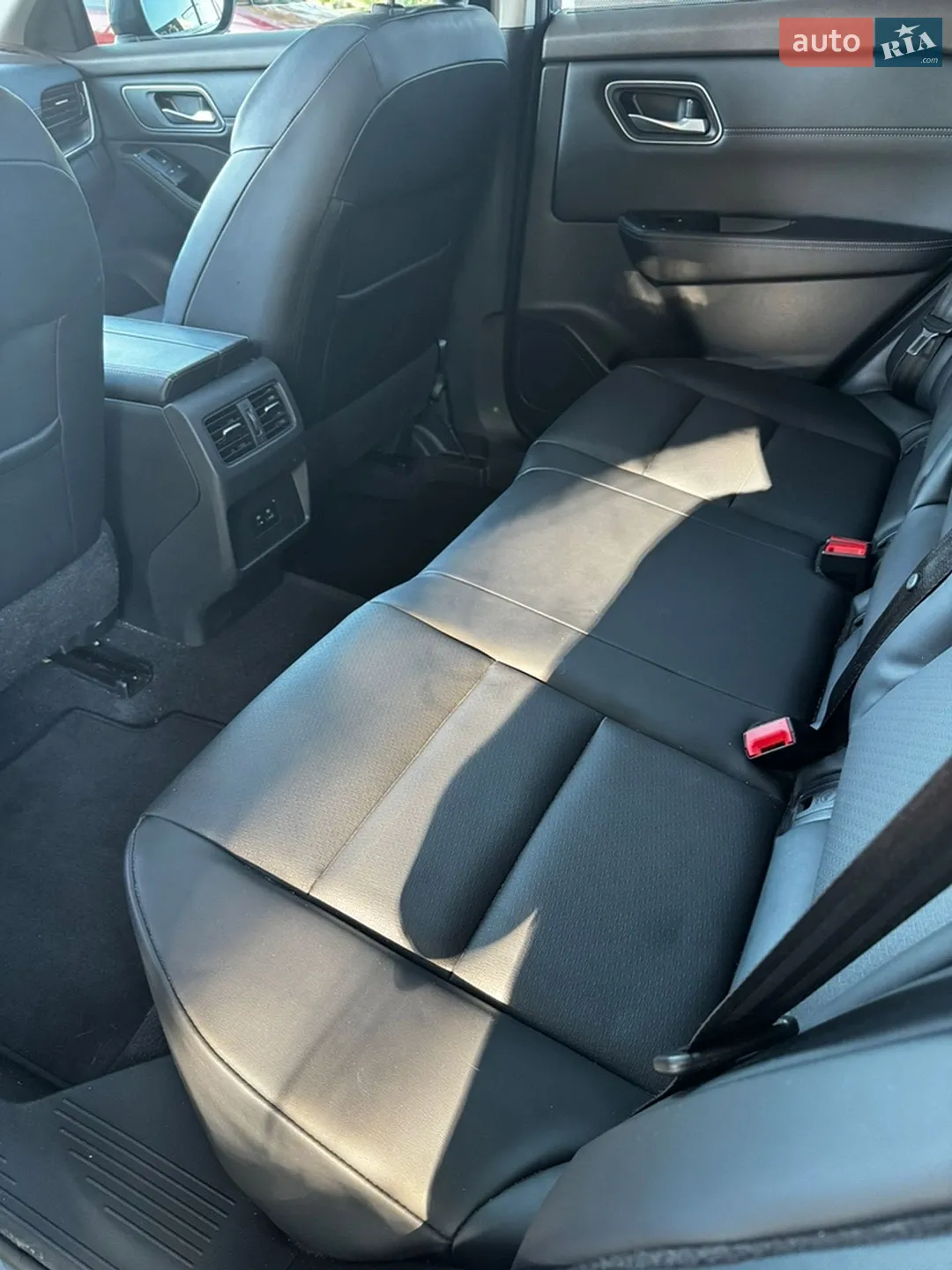 2021 Nissan Rogue - мініатюра 11