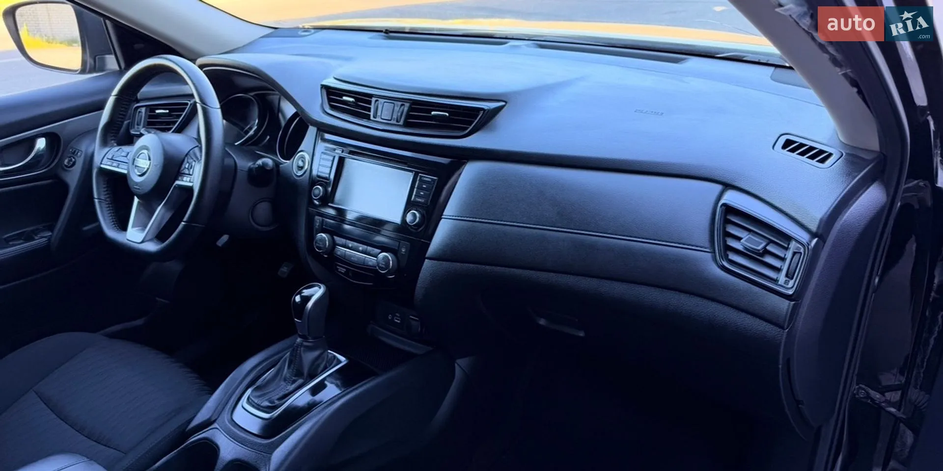 2020 Nissan Rogue - мініатюра 3