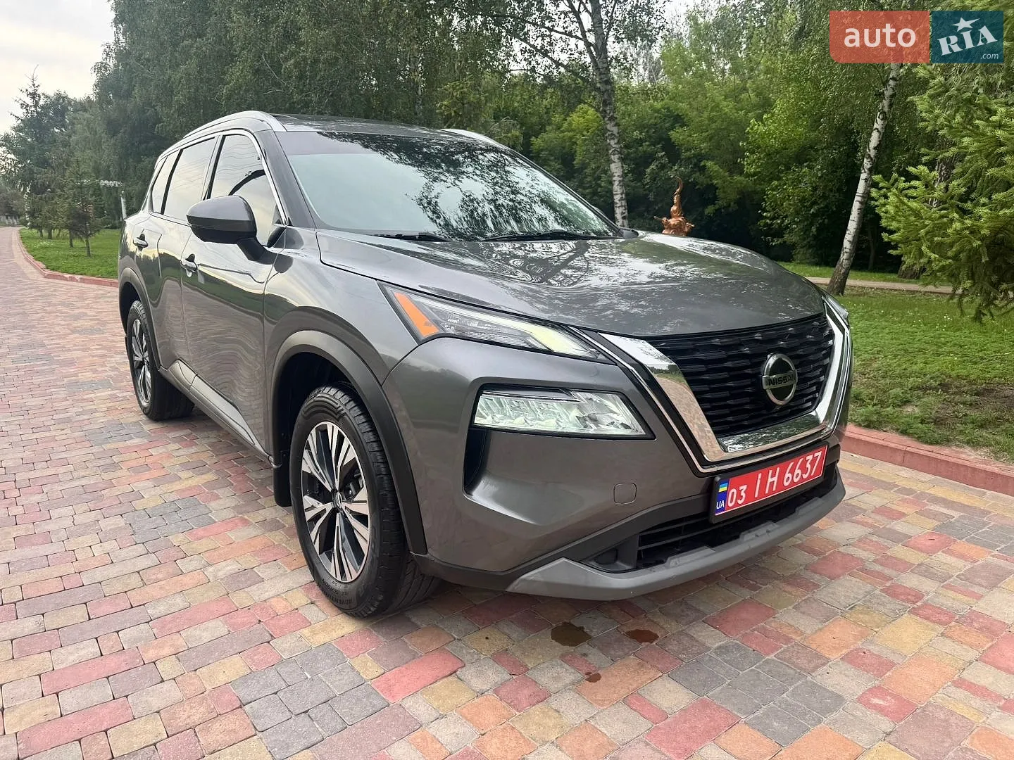 2021 Nissan Rogue - мініатюра 2