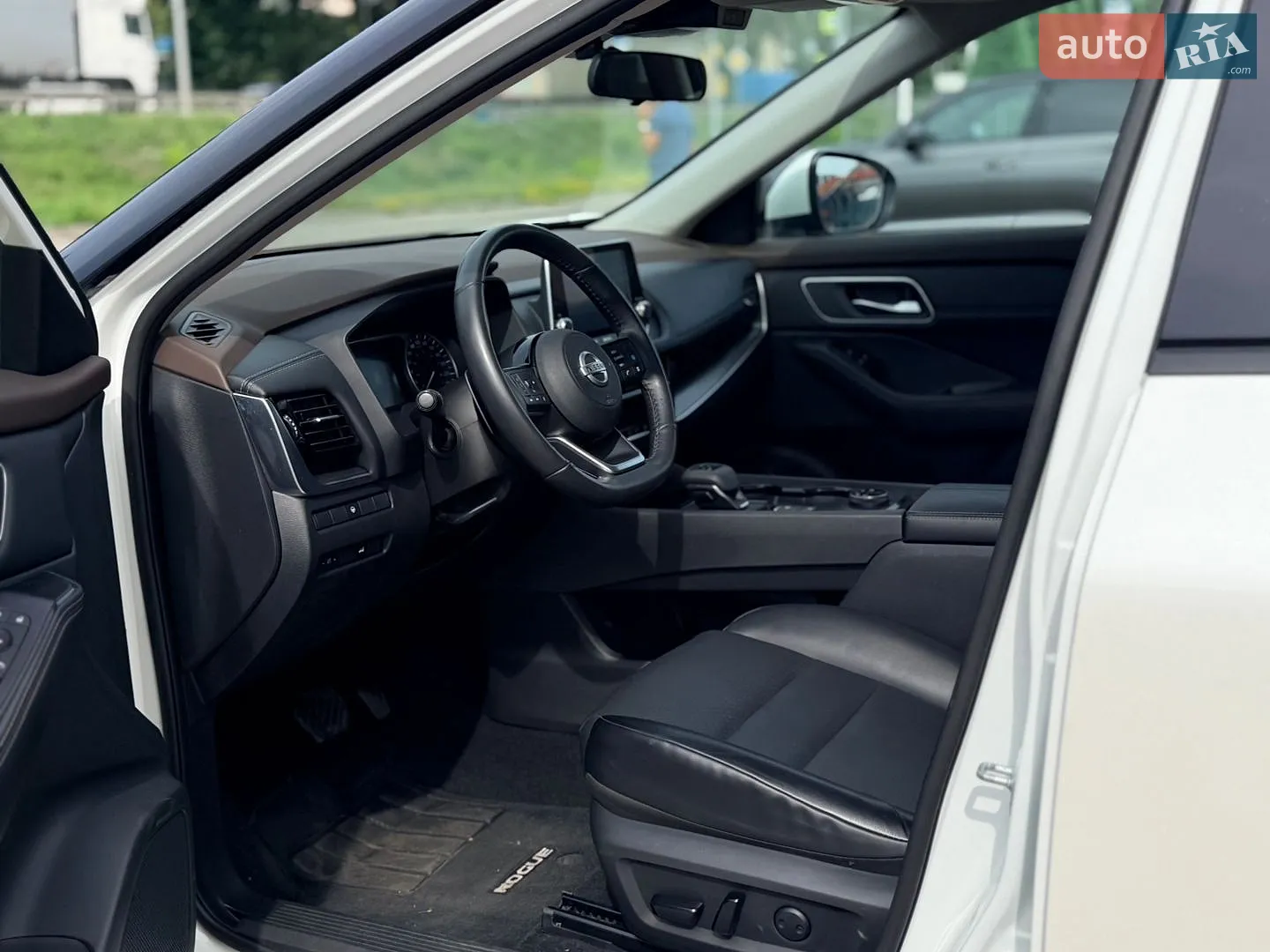 2020 Nissan Rogue - мініатюра 37