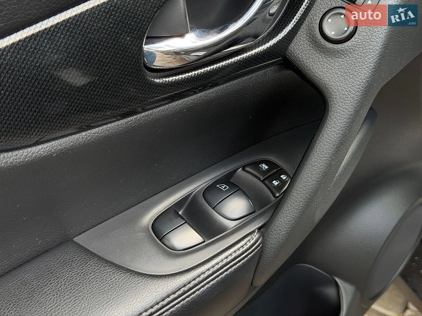 2016 Nissan Rogue - мініатюра 17