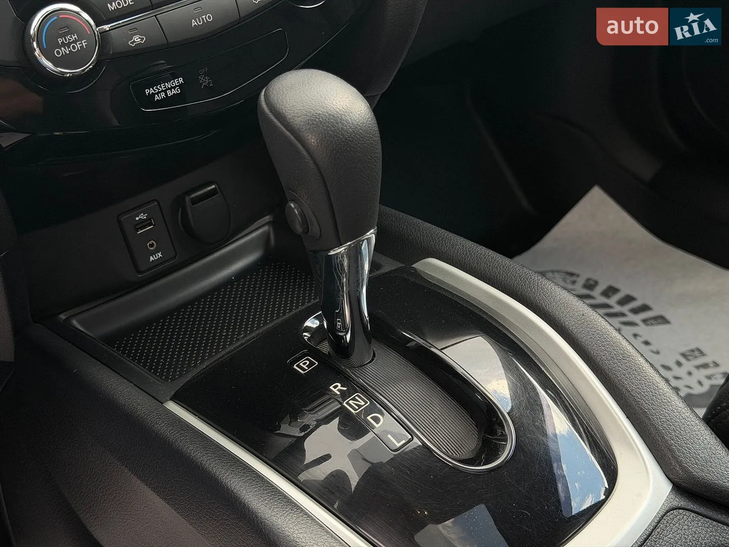 2016 Nissan Rogue - мініатюра 26