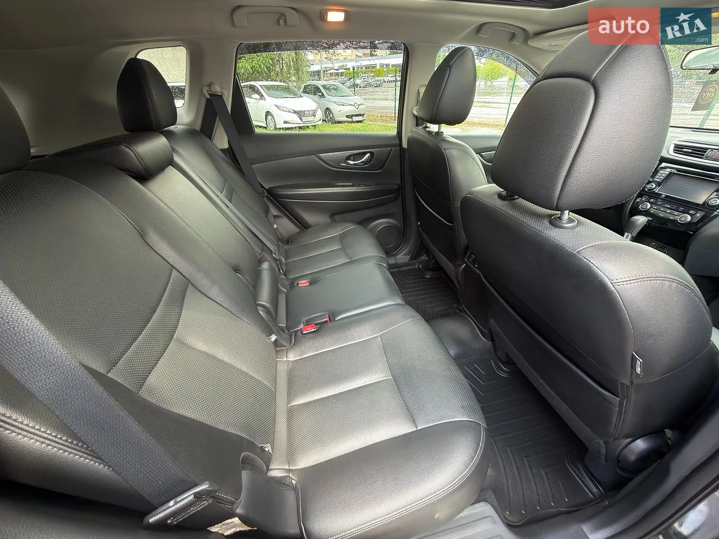 2016 Nissan Rogue - мініатюра 35