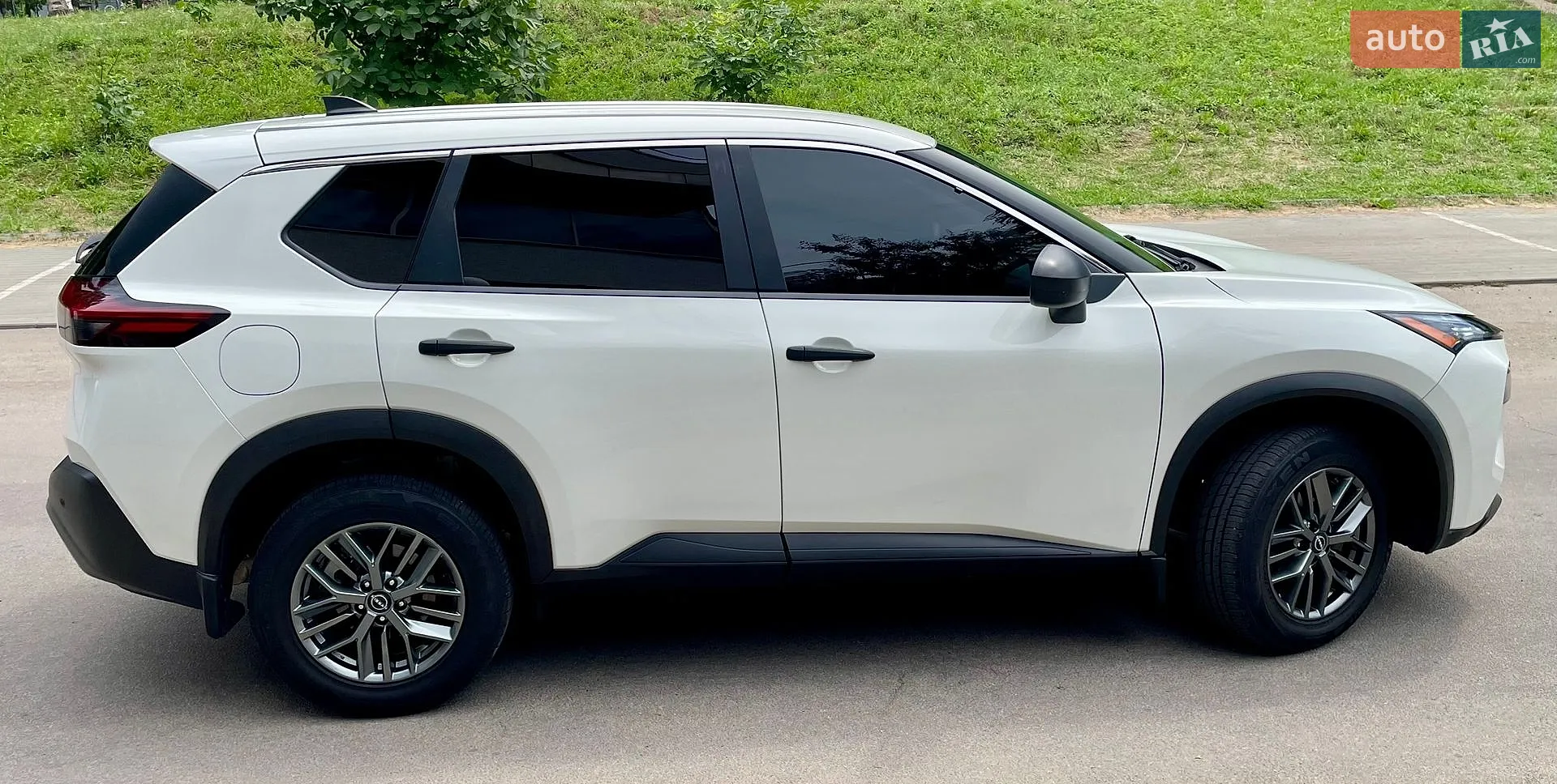 2022 Nissan Rogue - мініатюра 8