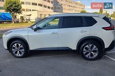 Внедорожник / Кроссовер Nissan Rogue 2022 в Броварах