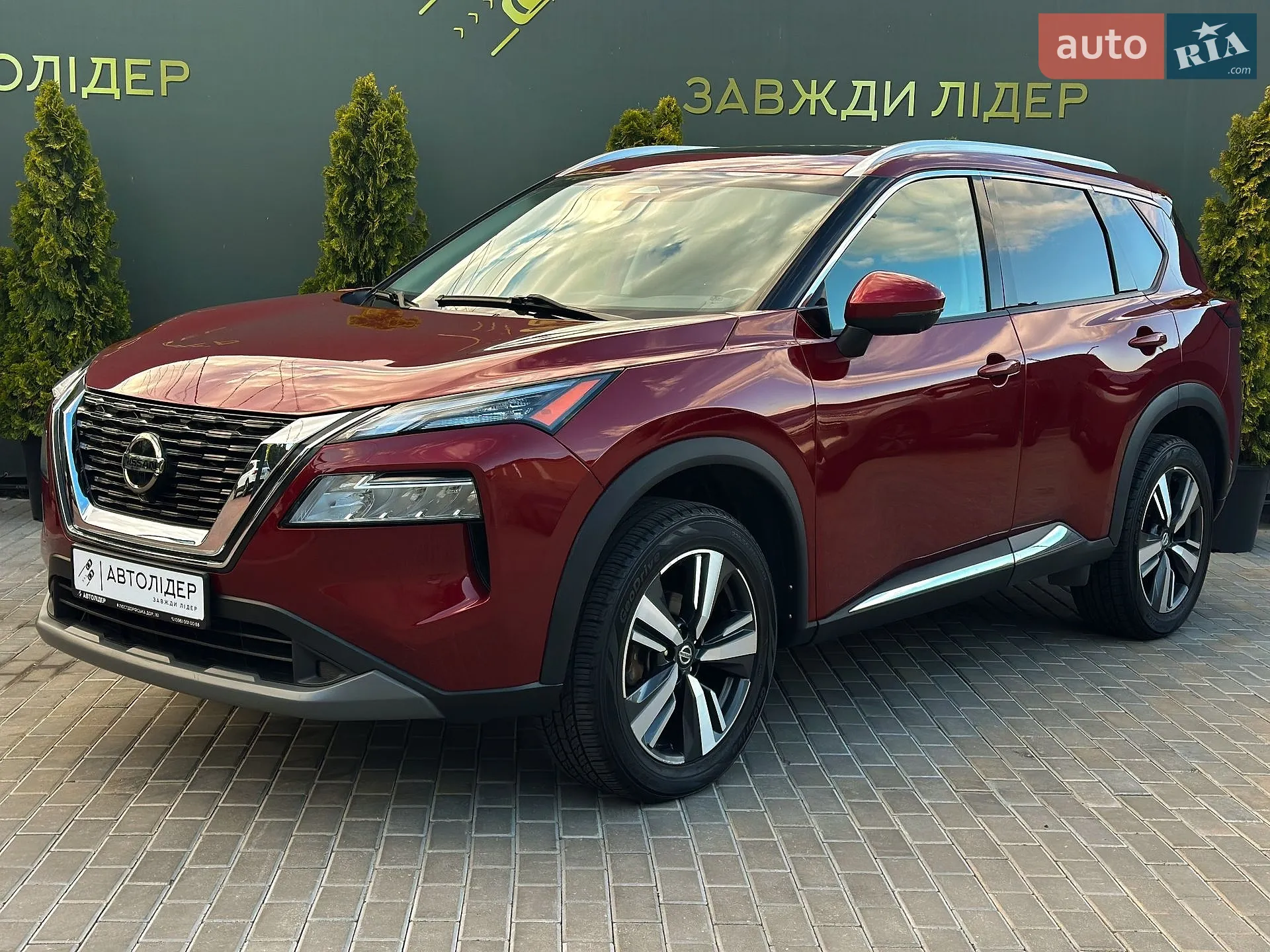 2021 Nissan Rogue - мініатюра 3