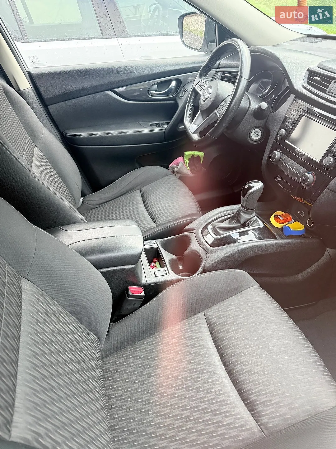 2018 Nissan Rogue - мініатюра 2