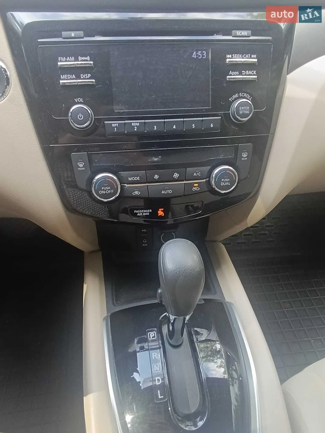 2016 Nissan Rogue - мініатюра 12