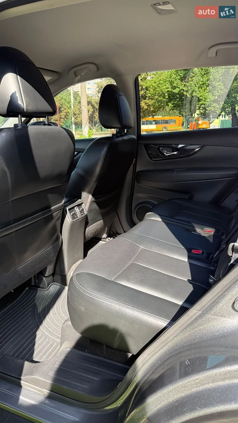 2017 Nissan Rogue - мініатюра 14