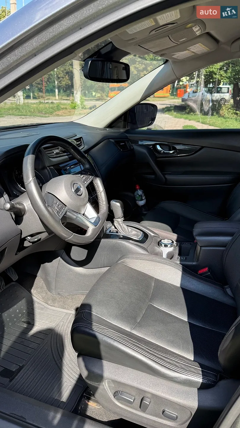 2017 Nissan Rogue - мініатюра 16