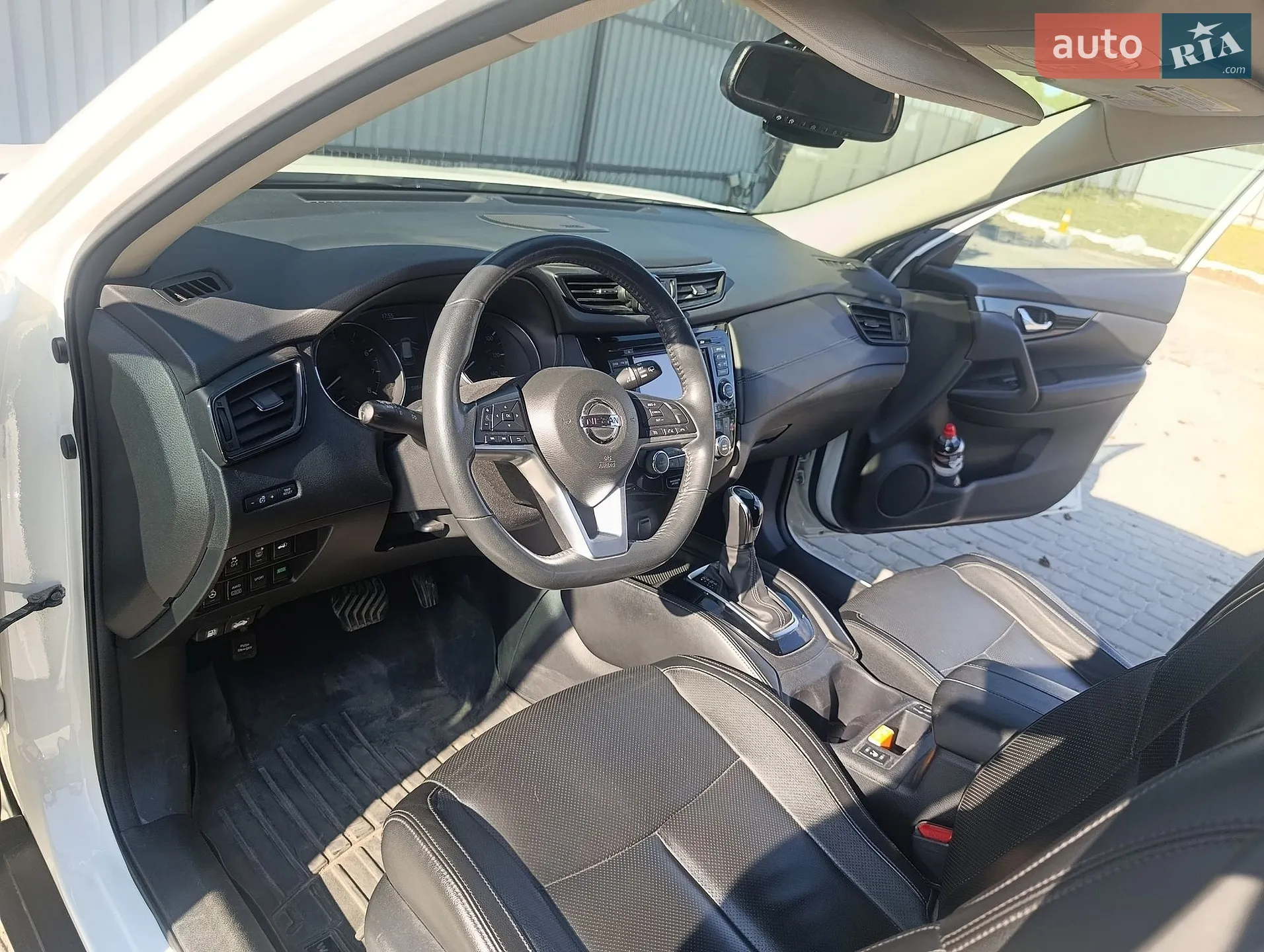 2017 Nissan Rogue - мініатюра 24