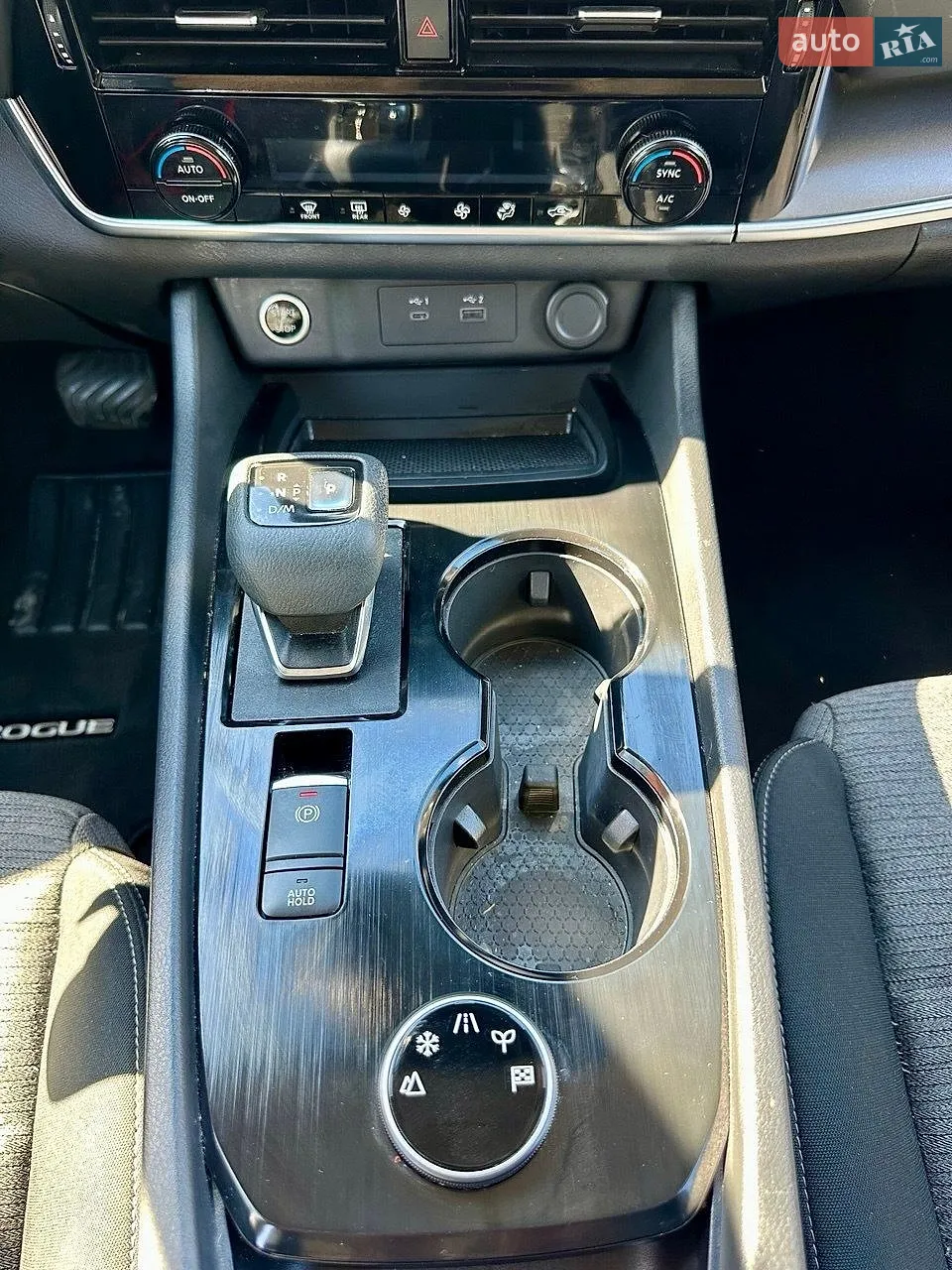 2021 Nissan Rogue - мініатюра 17