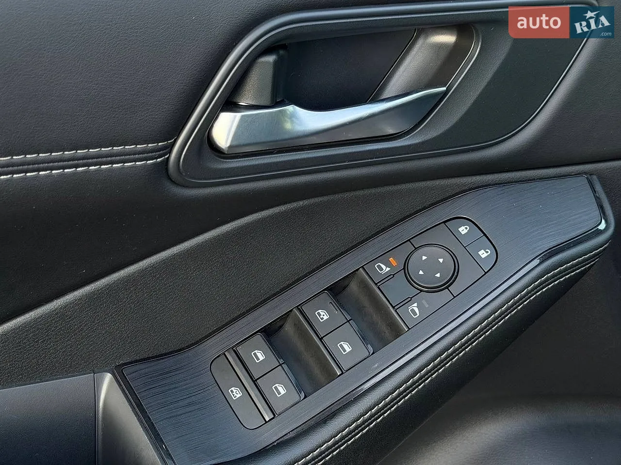 2023 Nissan Rogue - мініатюра 17