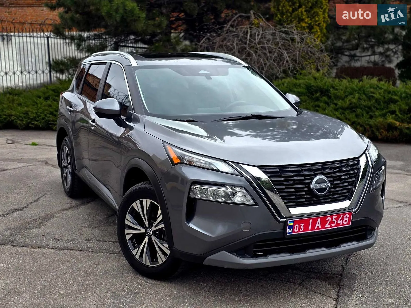 2022 Nissan Rogue - фото 1