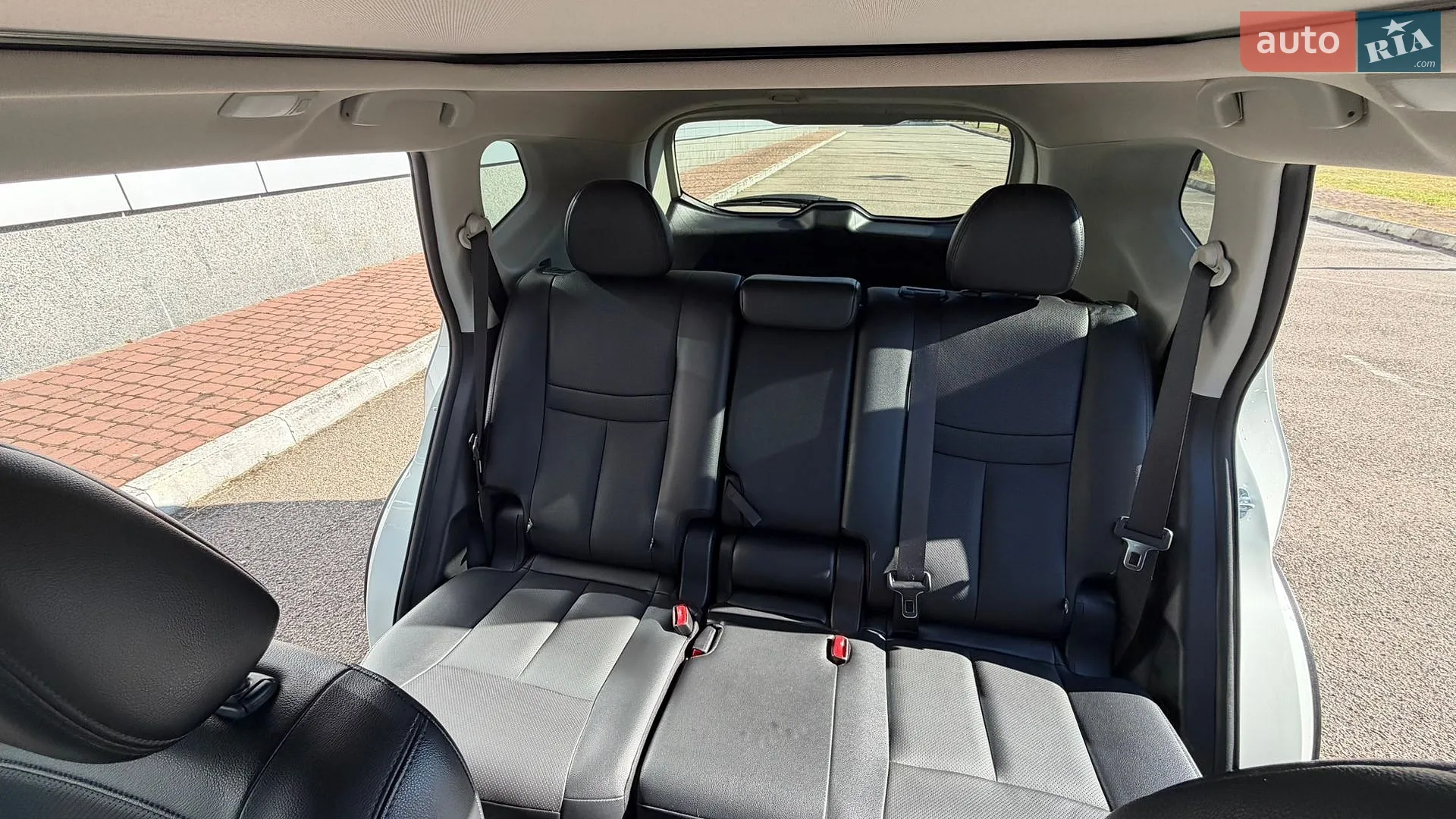 2016 Nissan Rogue - мініатюра 29