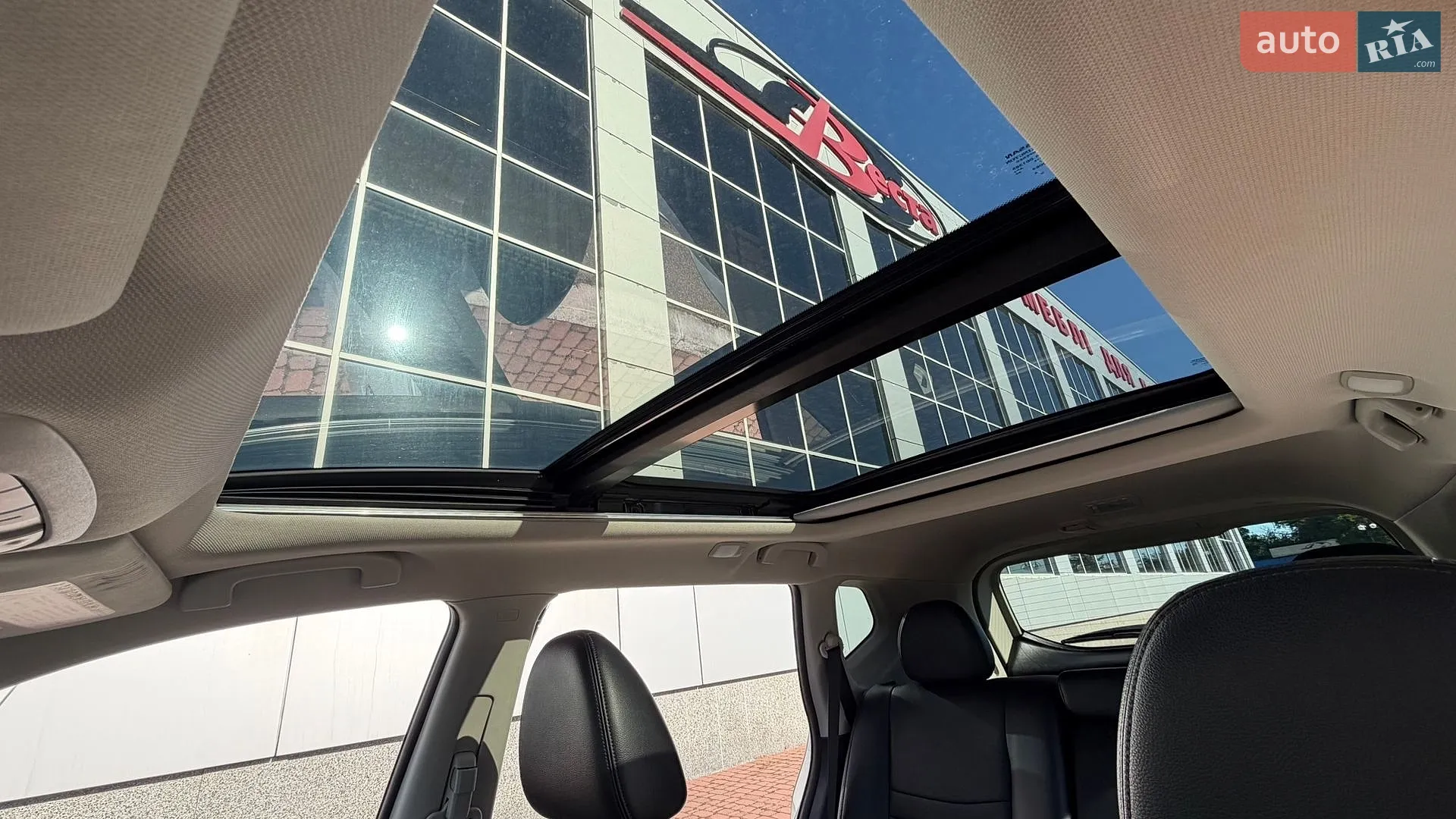 2016 Nissan Rogue - мініатюра 31