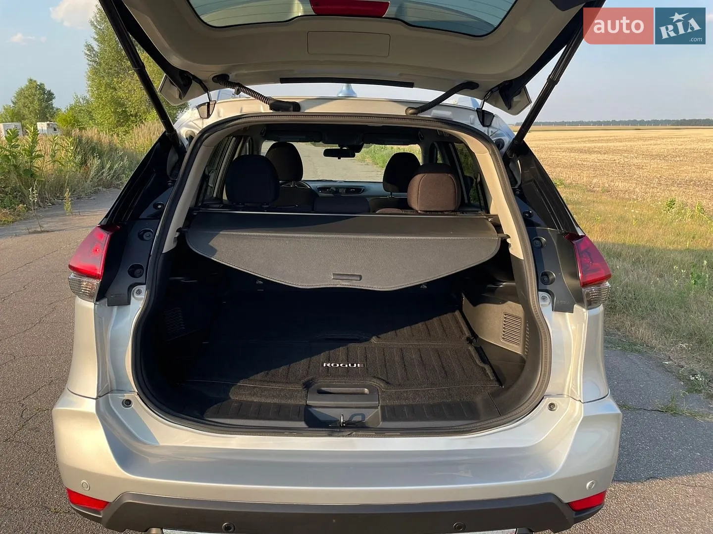 2019 Nissan Rogue - мініатюра 11