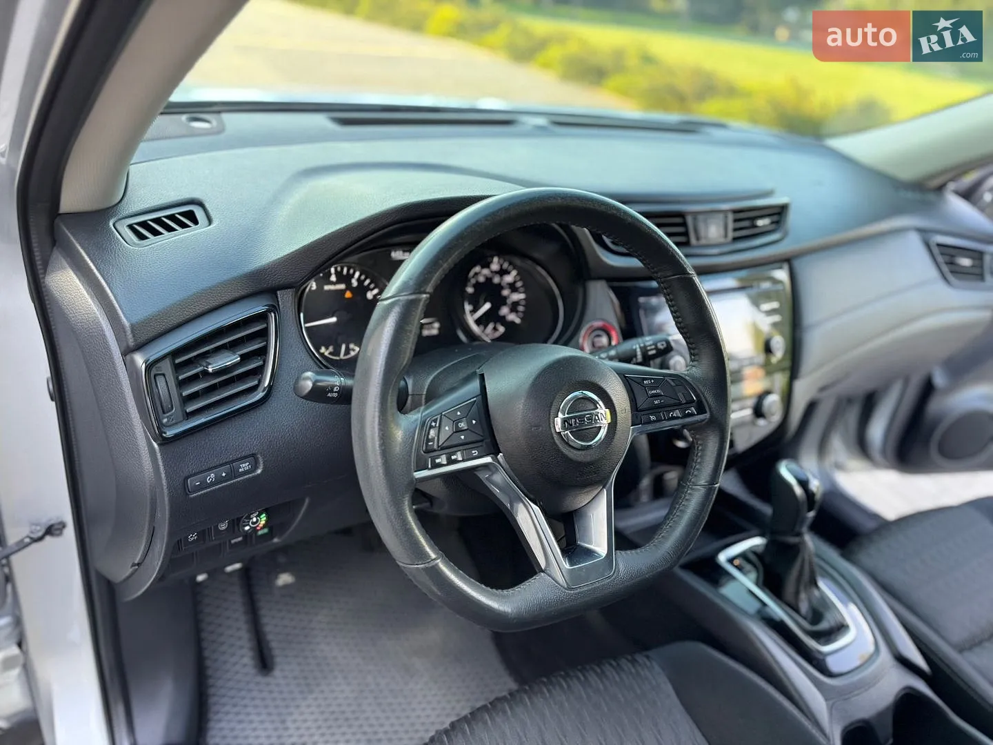 2016 Nissan Rogue - мініатюра 22