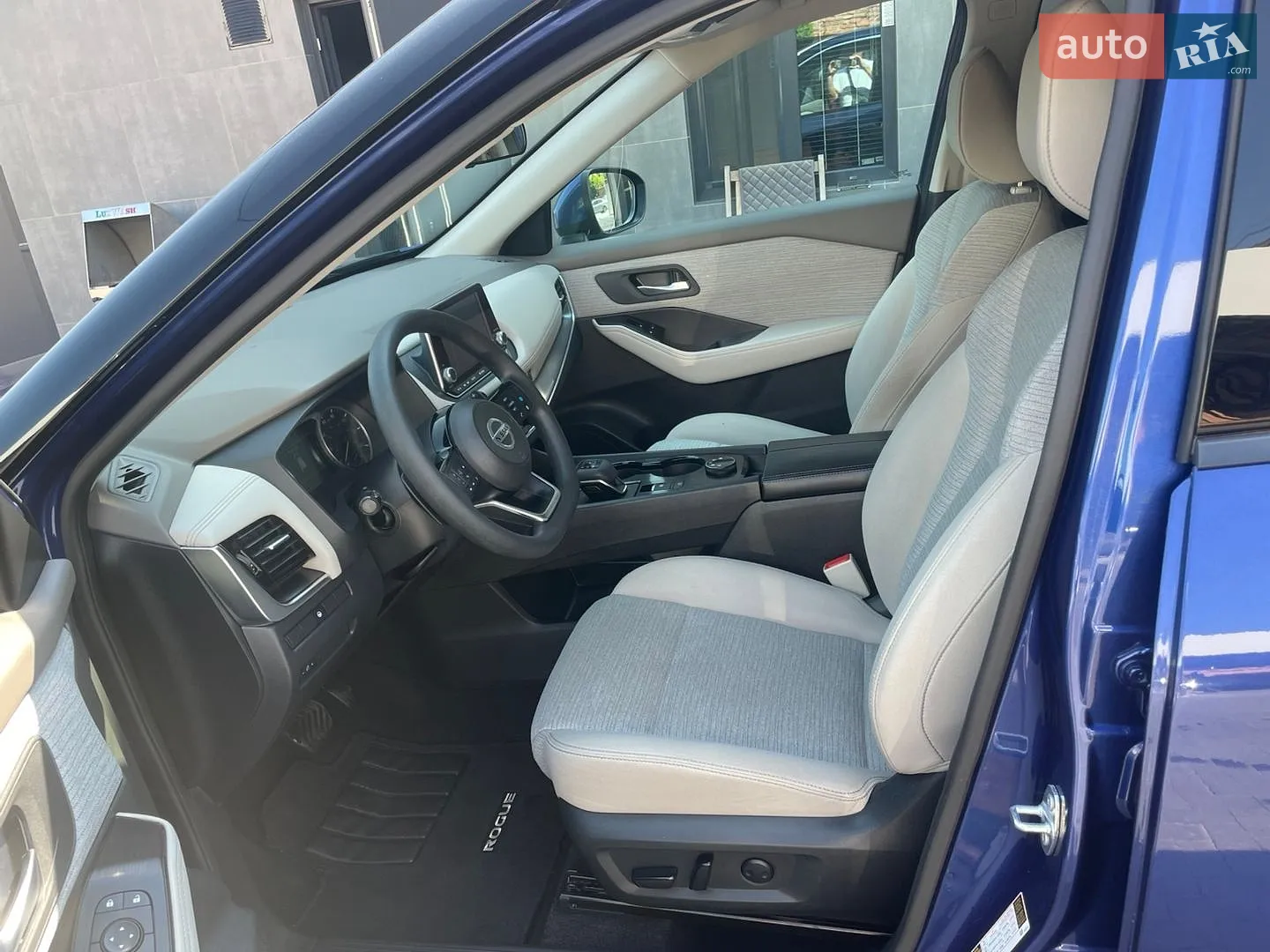 2021 Nissan Rogue - мініатюра 11