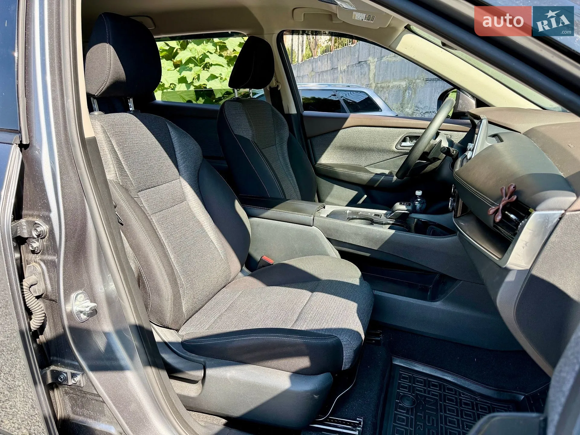2021 Nissan Rogue - мініатюра 10