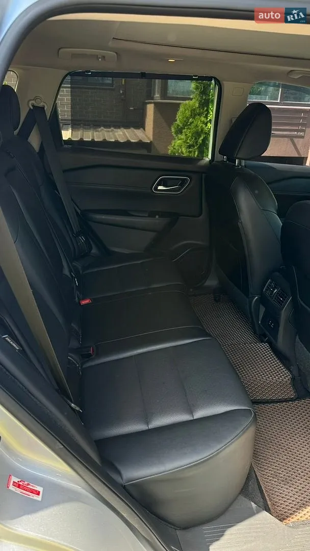 2020 Nissan Rogue - мініатюра 9