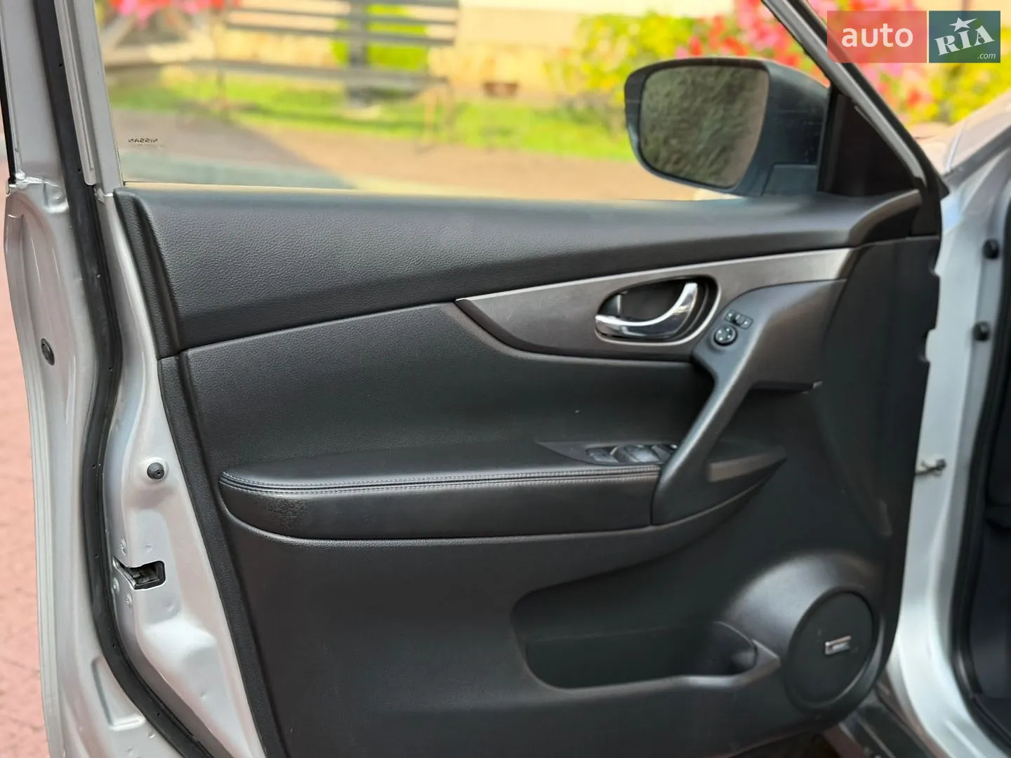 2015 Nissan Rogue - мініатюра 27