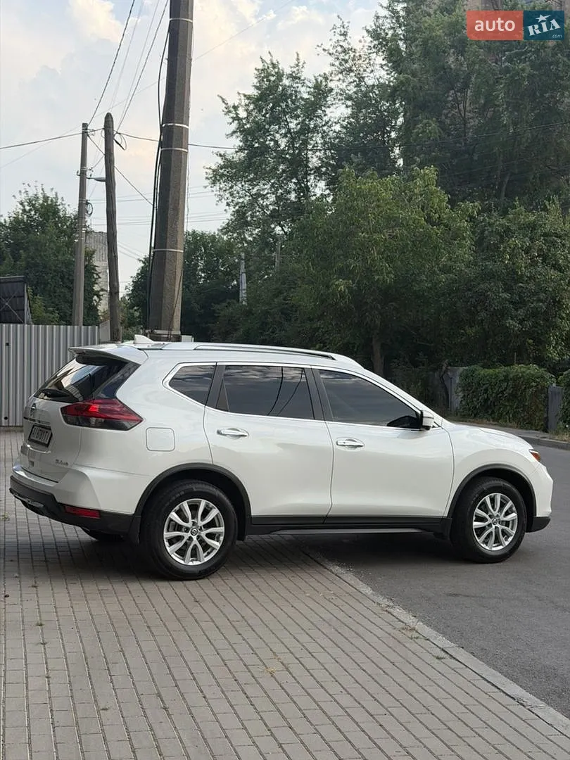 2017 Nissan Rogue - мініатюра 9