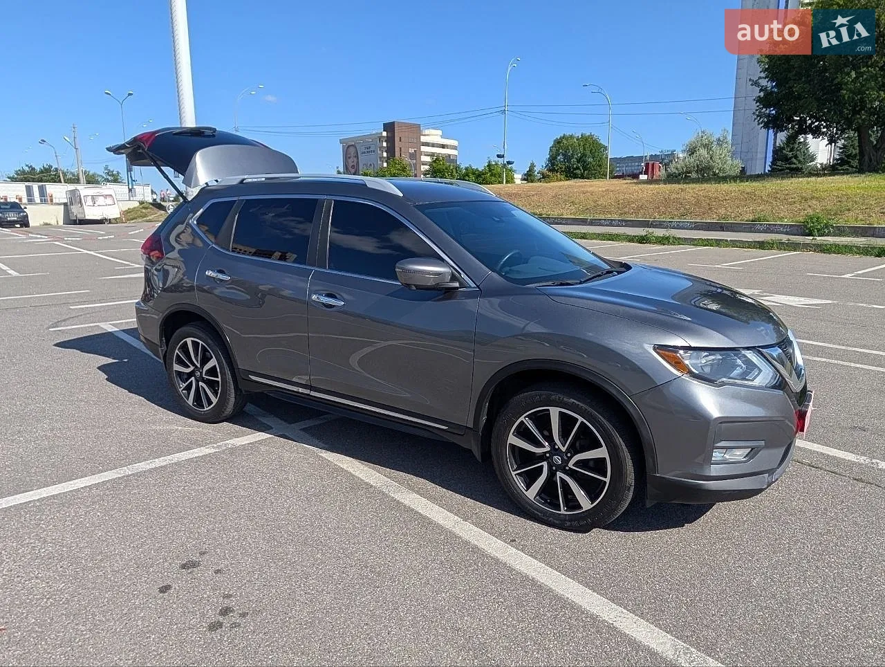 2019 Nissan Rogue - фото 1