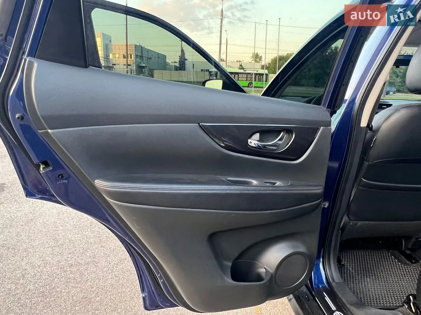 2017 Nissan Rogue - мініатюра 24