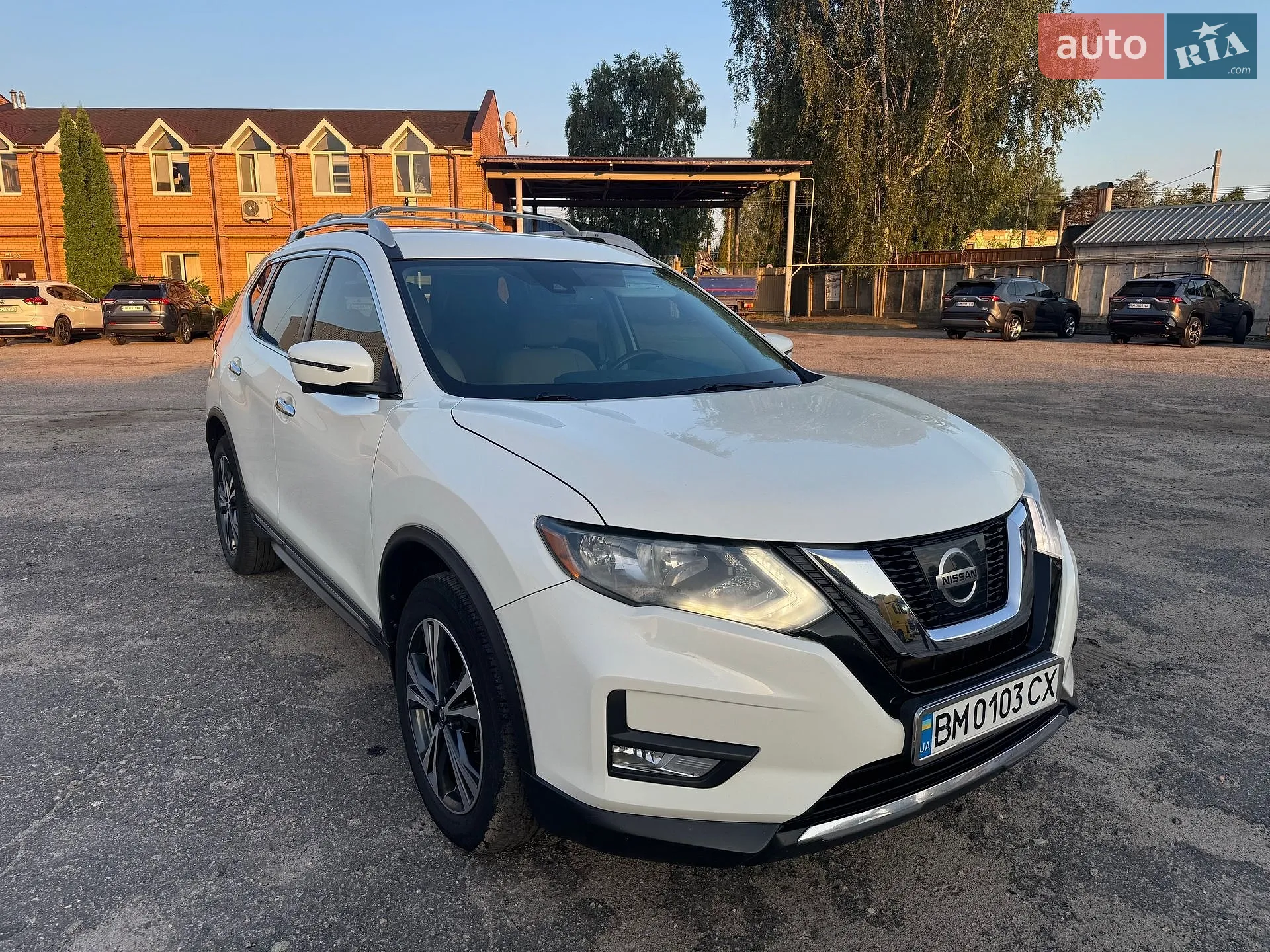 2017 Nissan Rogue - мініатюра 2