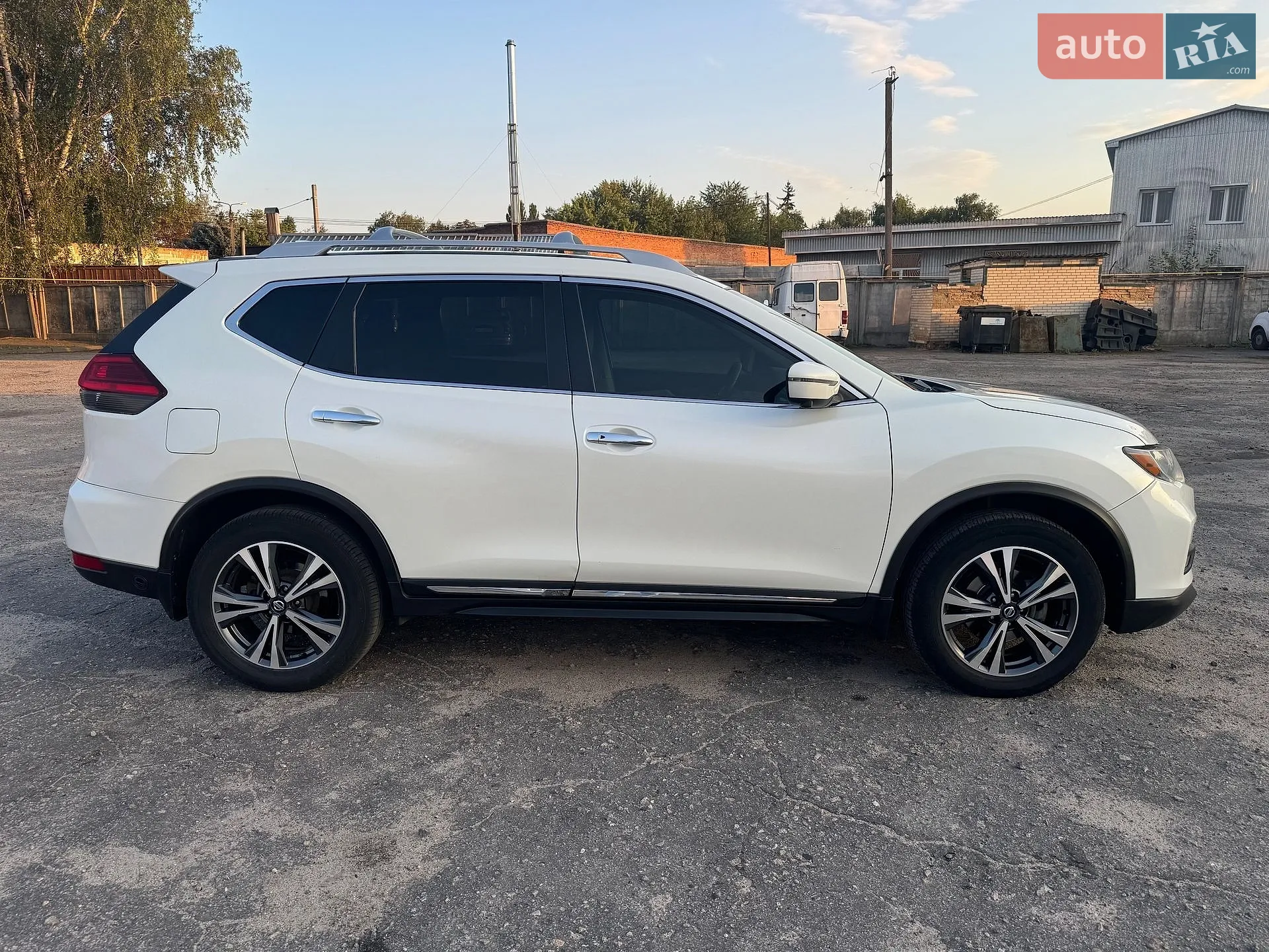 2017 Nissan Rogue - мініатюра 9