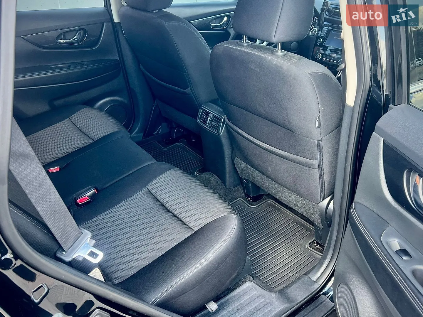 2016 Nissan Rogue - мініатюра 10