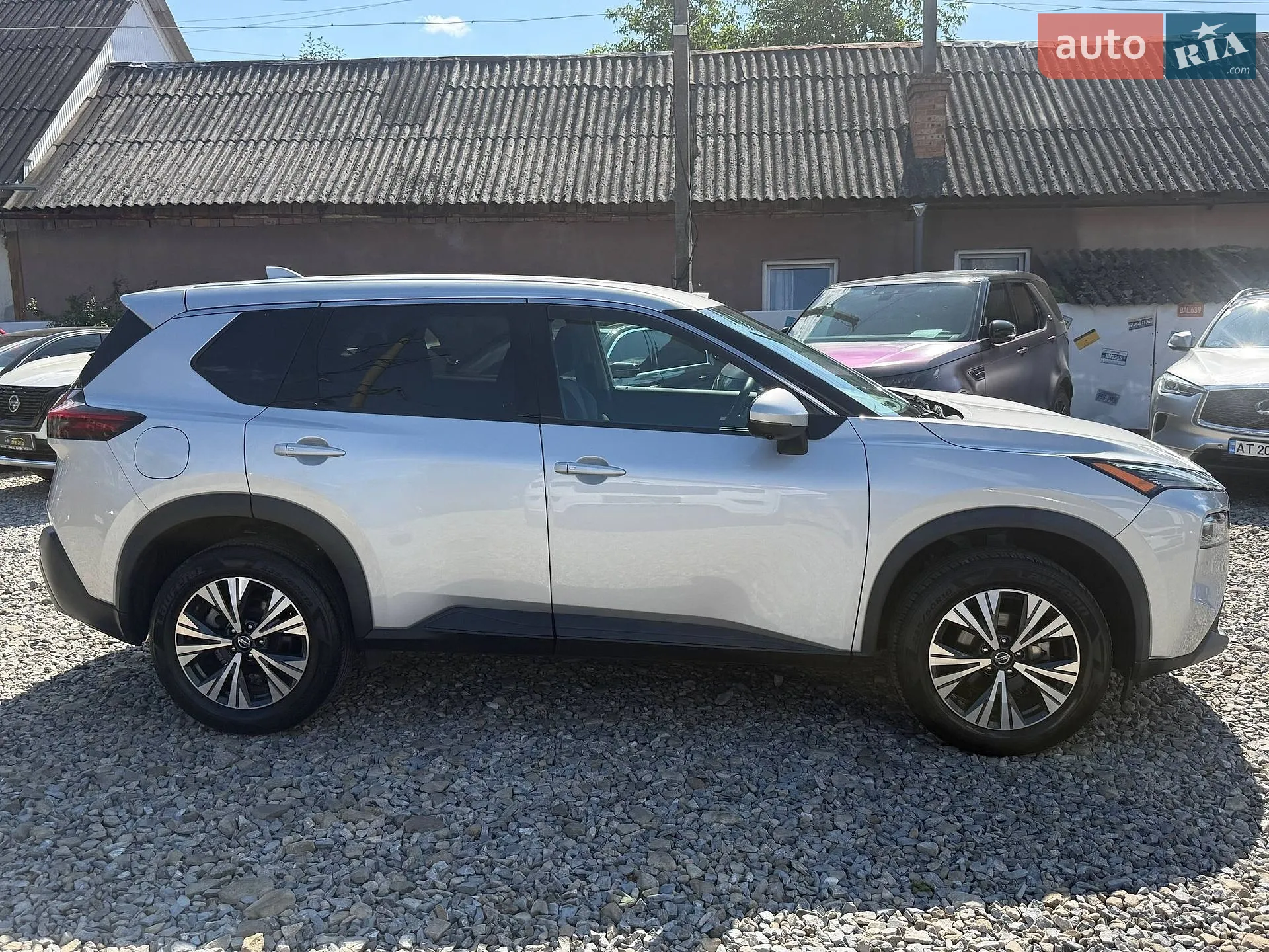 2021 Nissan Rogue - мініатюра 11