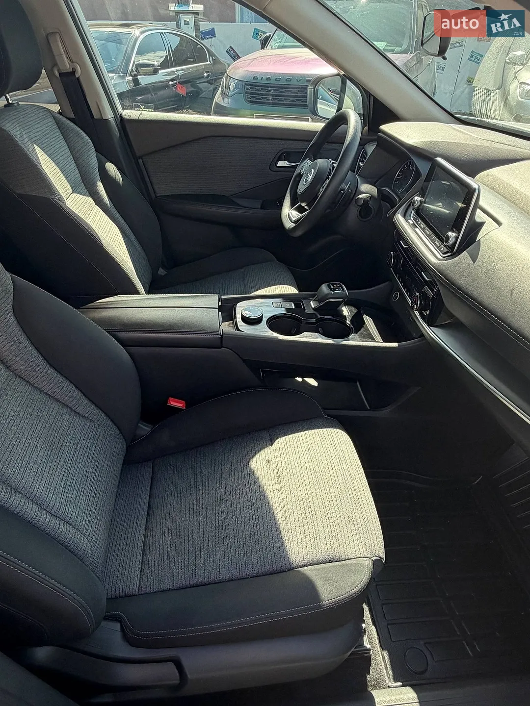 2021 Nissan Rogue - мініатюра 16
