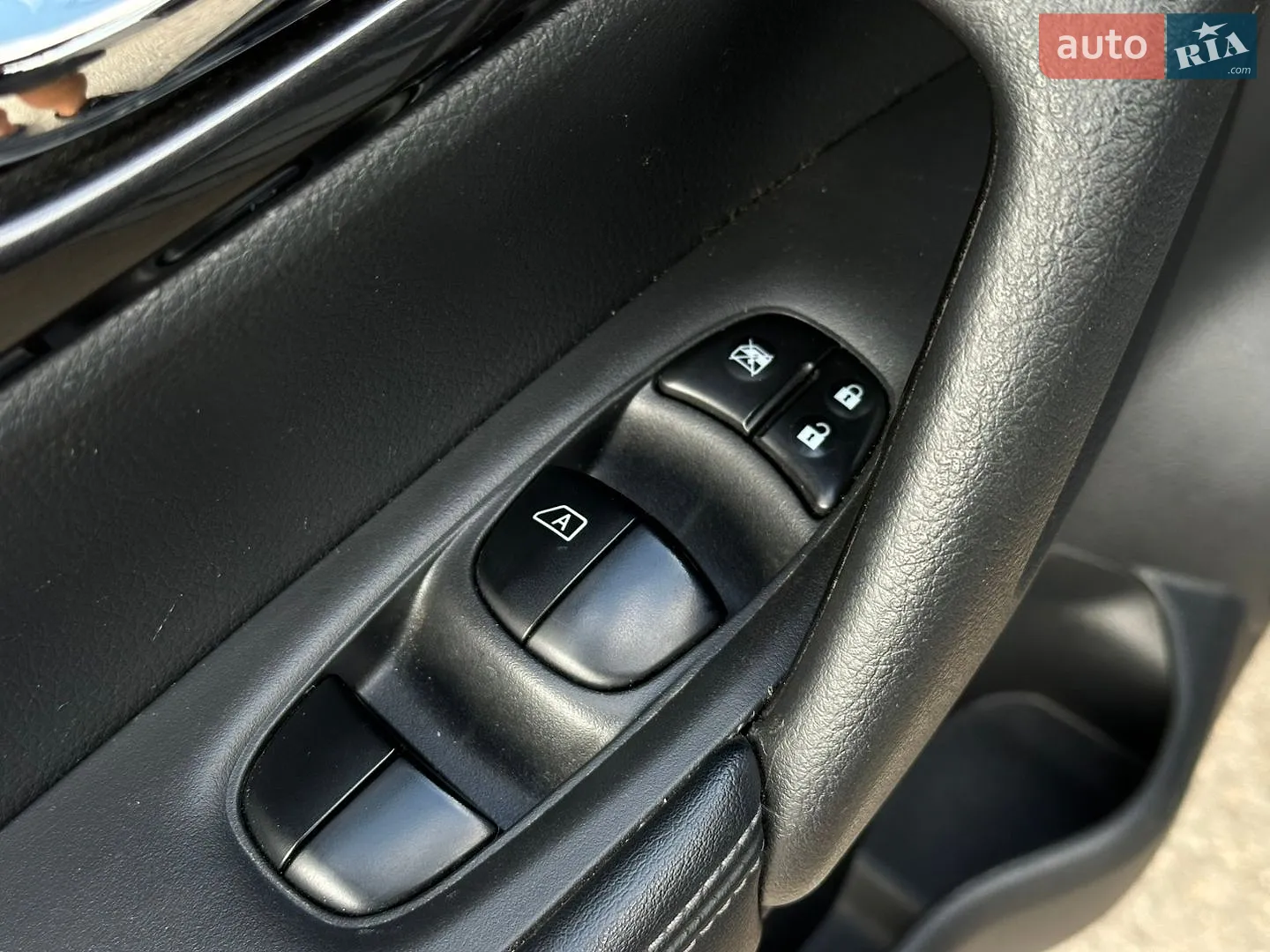 2018 Nissan Rogue - мініатюра 27