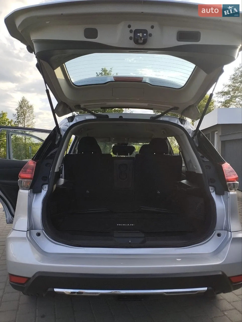 2020 Nissan Rogue - мініатюра 4