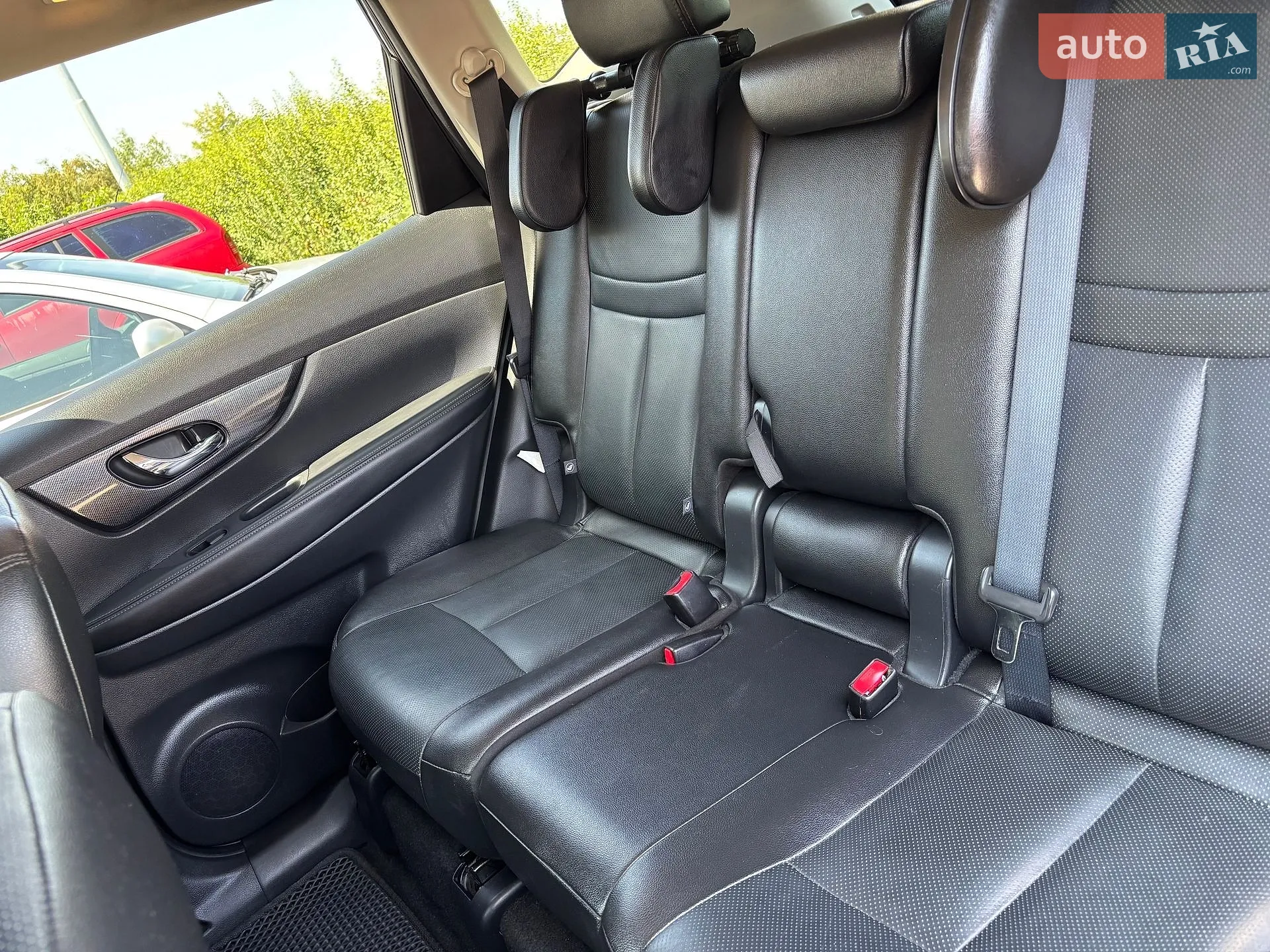2016 Nissan Rogue - мініатюра 28