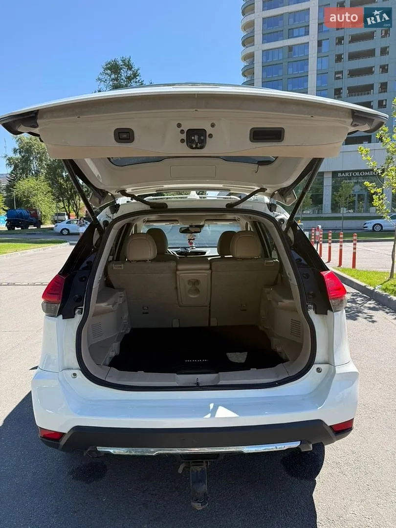 2018 Nissan Rogue - мініатюра 8