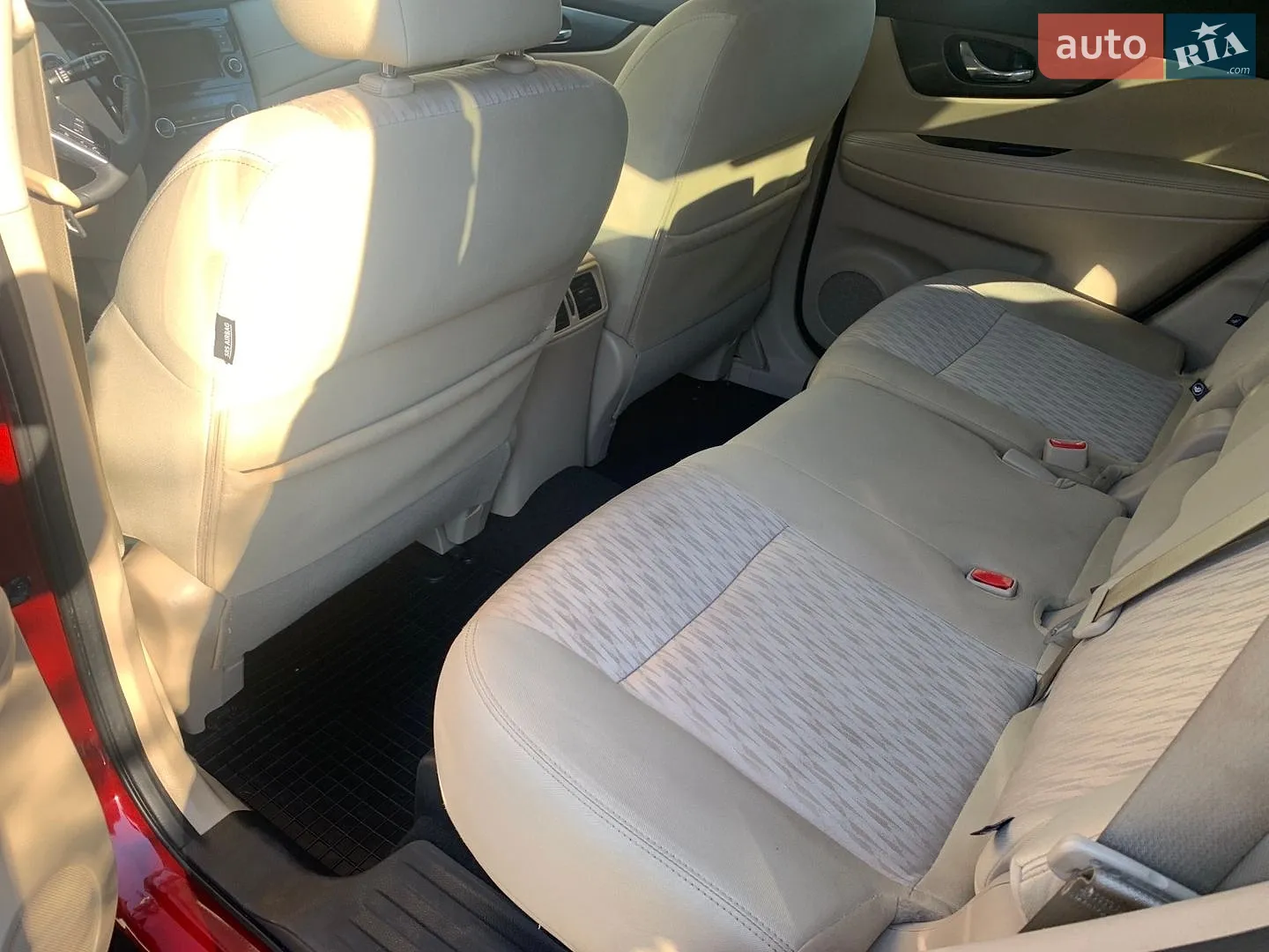 2018 Nissan Rogue - мініатюра 11