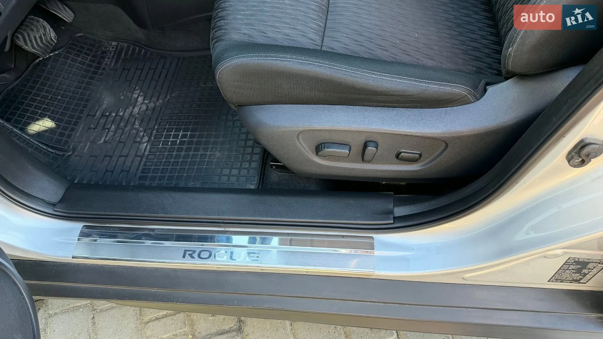 2018 Nissan Rogue - мініатюра 30