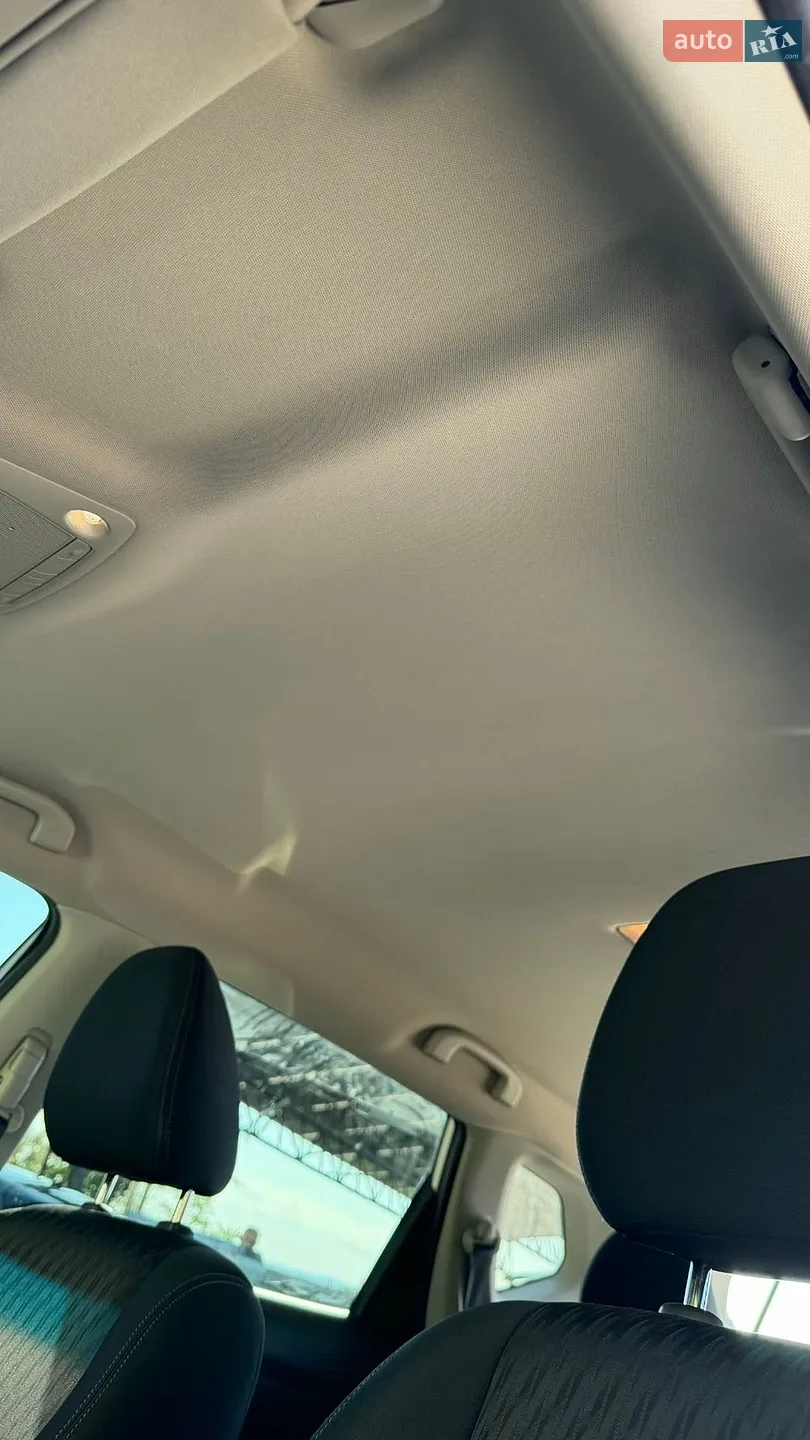 2018 Nissan Rogue - мініатюра 32