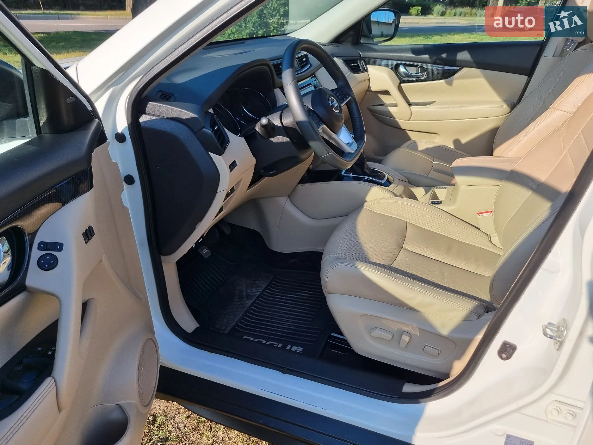 2017 Nissan Rogue - мініатюра 12