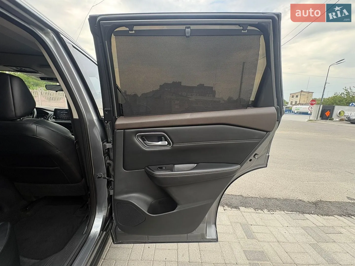2021 Nissan Rogue - мініатюра 23