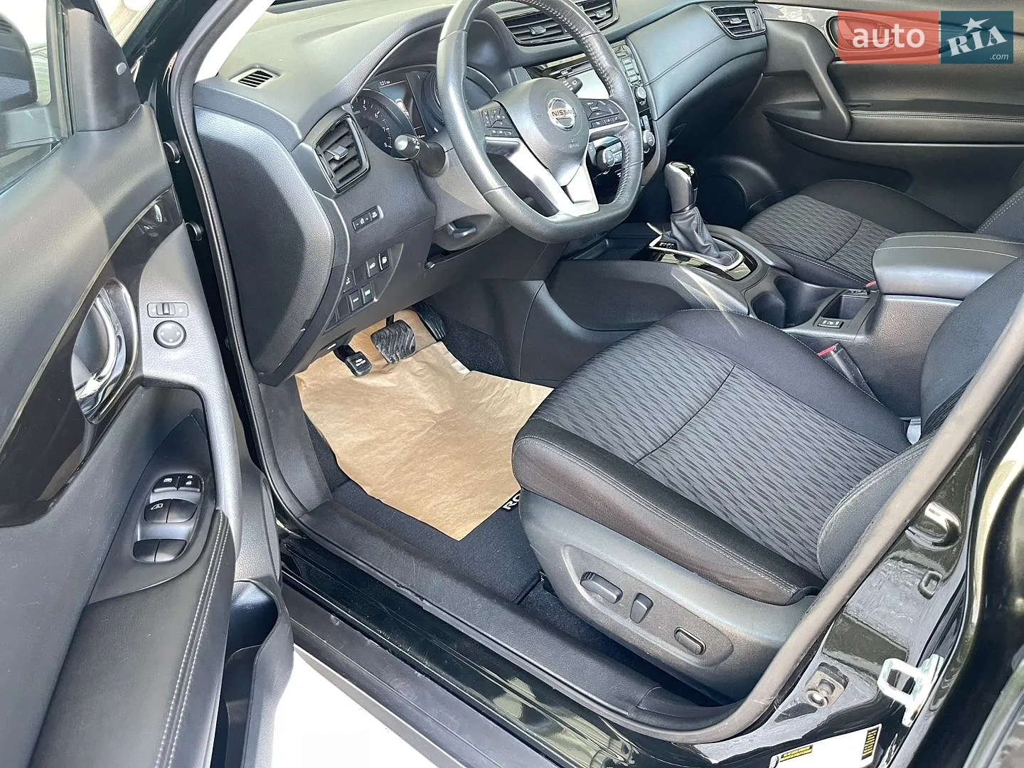 2019 Nissan Rogue - мініатюра 31