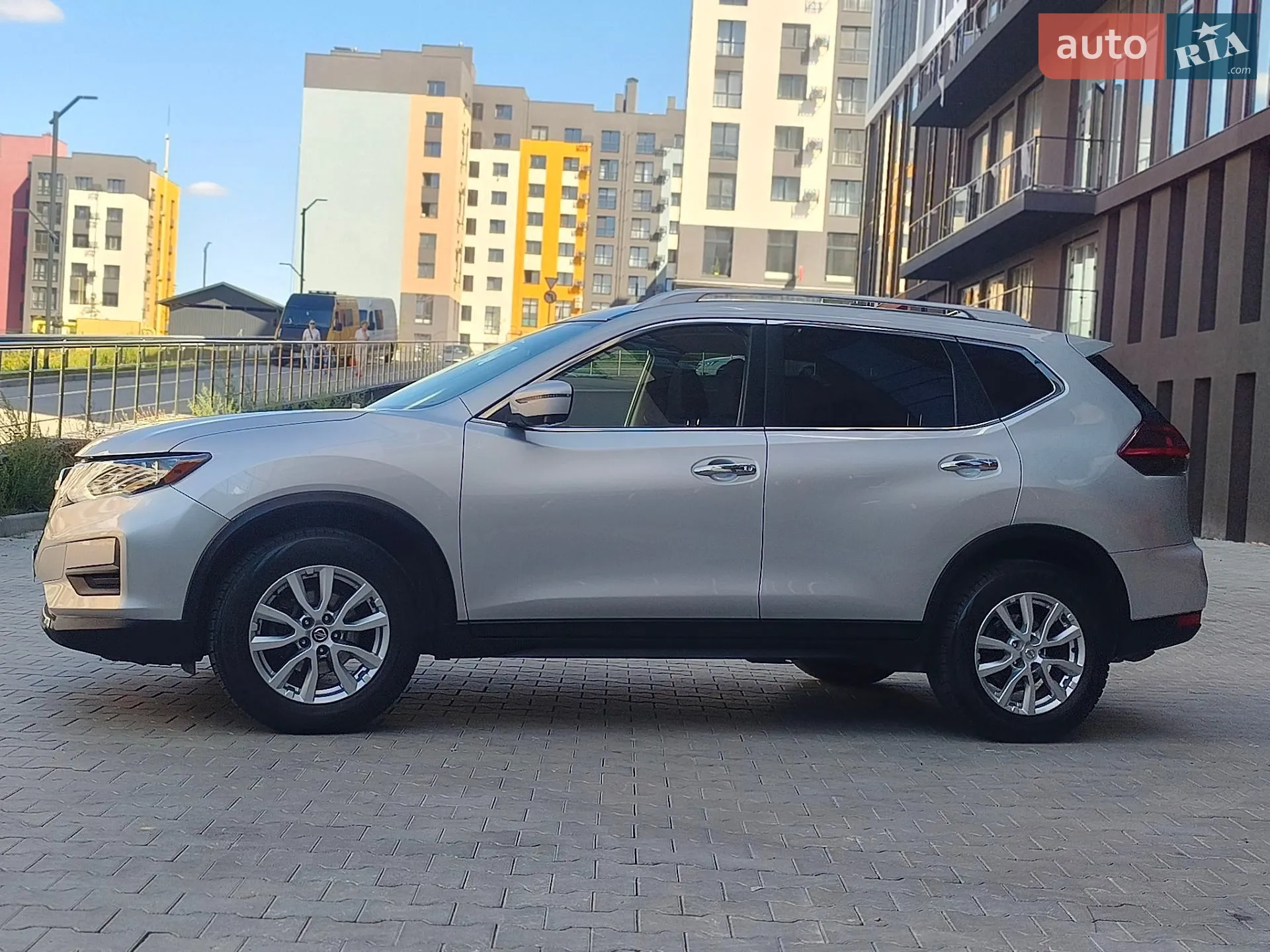 2017 Nissan Rogue - мініатюра 4