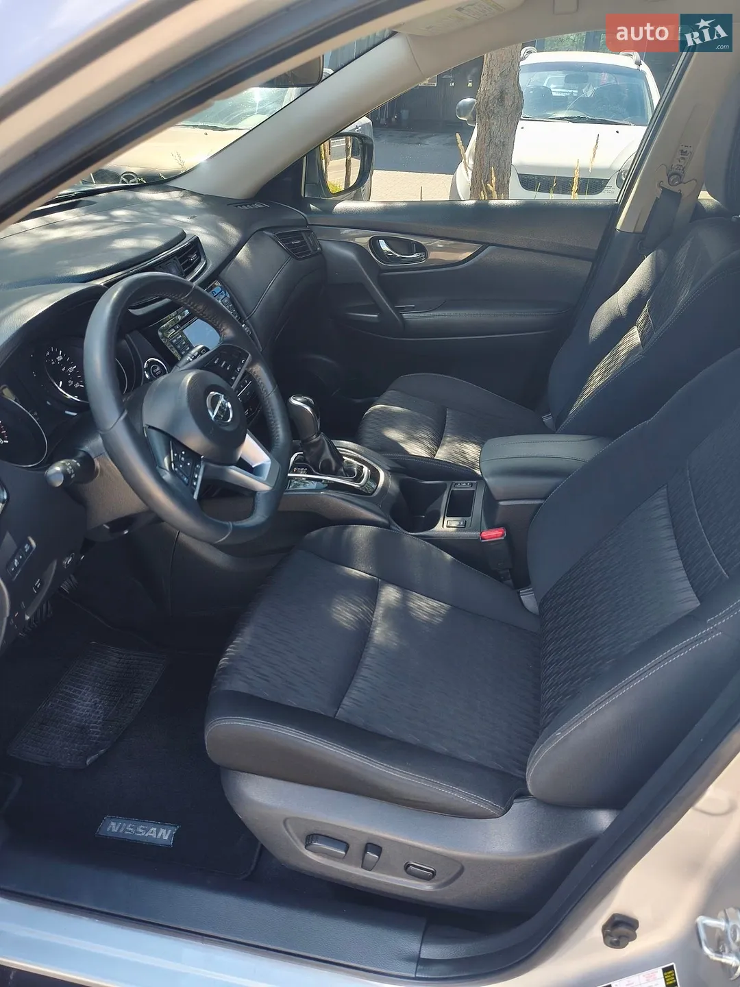 2017 Nissan Rogue - мініатюра 13