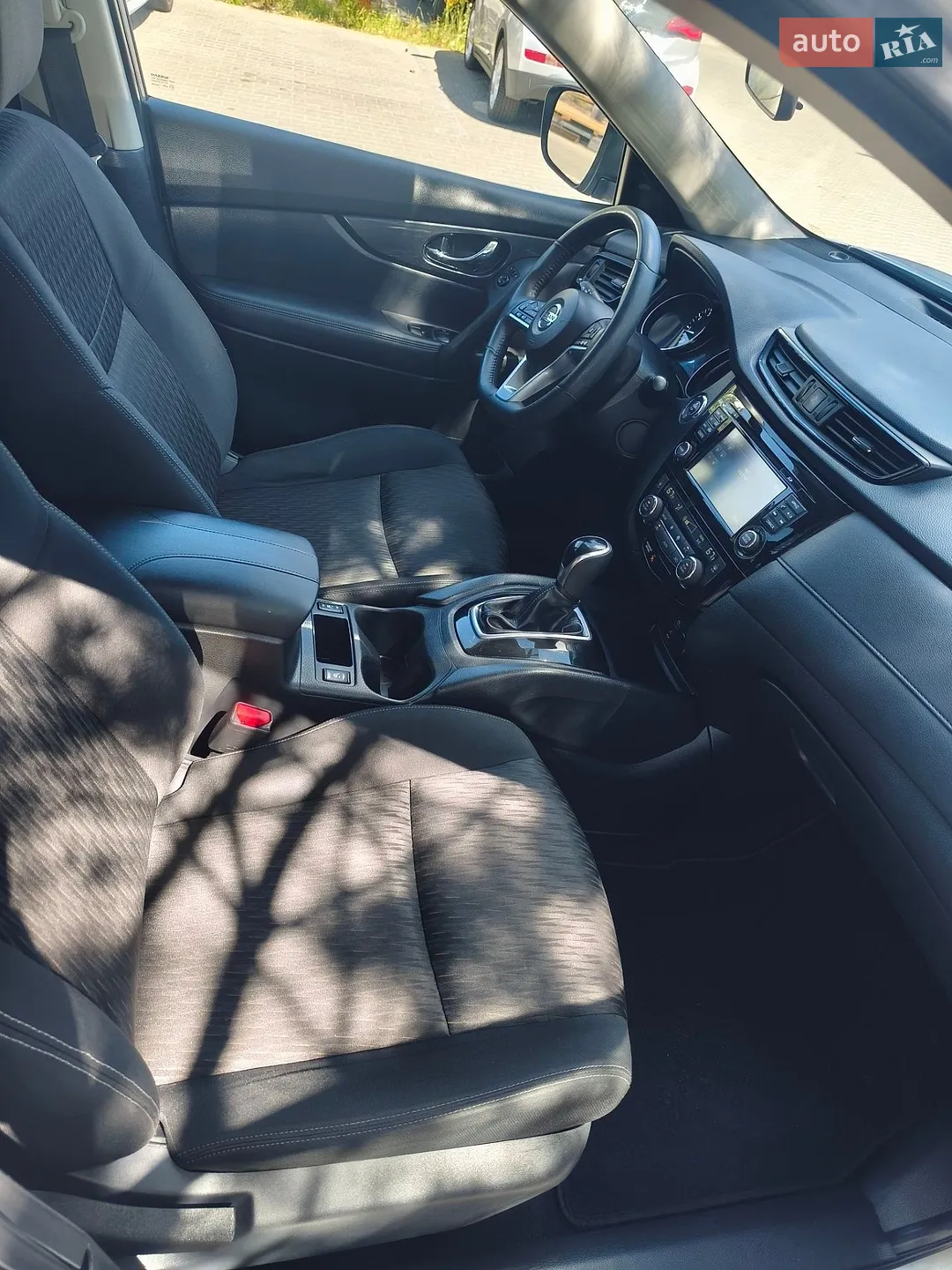 2017 Nissan Rogue - мініатюра 16