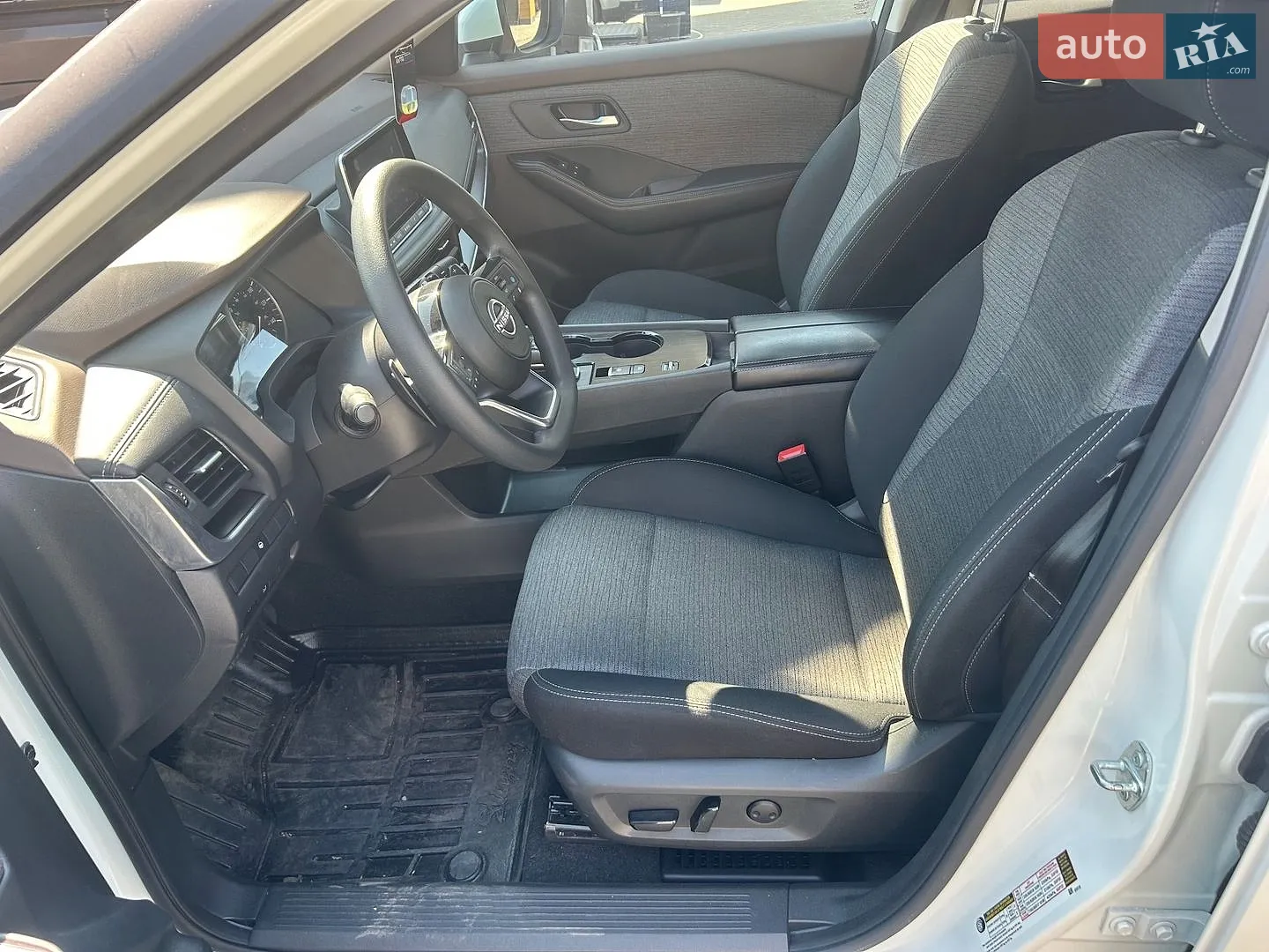 2023 Nissan Rogue - мініатюра 10
