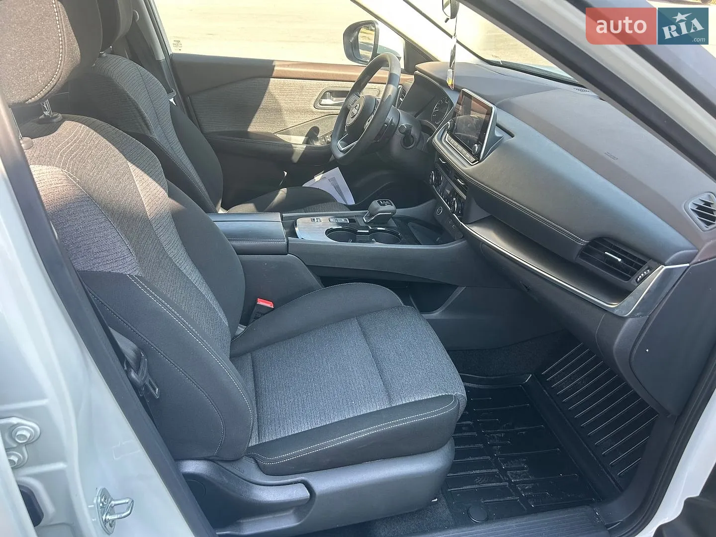 2023 Nissan Rogue - мініатюра 19